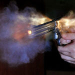 Полицаец пукал во полициска станица откако го избркале од работа – кривично ќе одговара