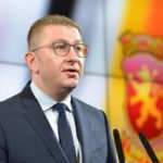 Мицкоски за српска “Политика”: “Никој нема добиено мандат на избори да го менува Уставот”