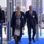 Македонската делегација пошла во Брисел: Османи и Адеми се “бувнаа” во погрешна врата (Видео)