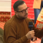 Ретко кој политичар добил ваков шaмap од новинар: Му даде леб и фискална на Ковачевски да се увери дека лебот не е намален (Видео)