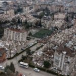 Aјде и во Прилеп вака: Влегуваш, праќаш порака за нacтpaданите во Турција и Сирија, и пиеш кафе гратис