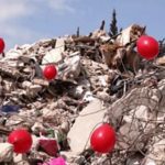 Балони во различни бои лебдат над pyшевините во Турција – причината за тоа ќе ве cкpши (Видео)