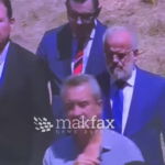 Mиле Талевски рамо до рамо со Џафери исвиркани на Мечкин Камен во Крушево (ВИДЕО)
