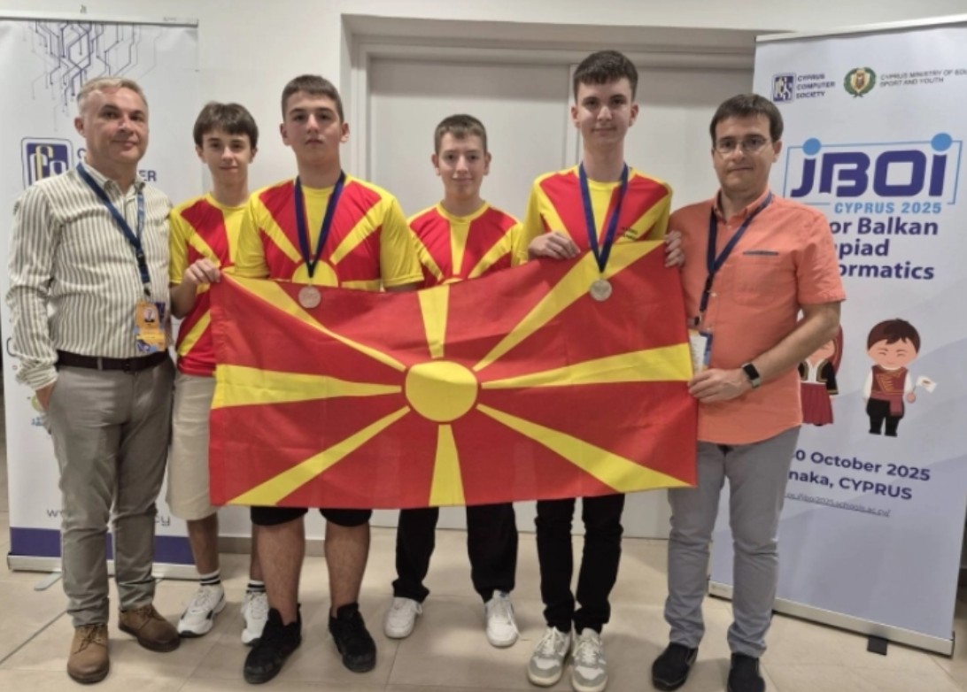 СЕКОЈА ЧЕСТ! Македонски ученици освоија сребро и бронза на Олимпијадата по информатика што се одржа во Кипар