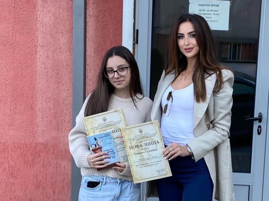 Во конкуренција од 1.172 песни, творбата на ученичката Лина од Прилеп во петте најдобри на Детските Рацинови средби во Велес