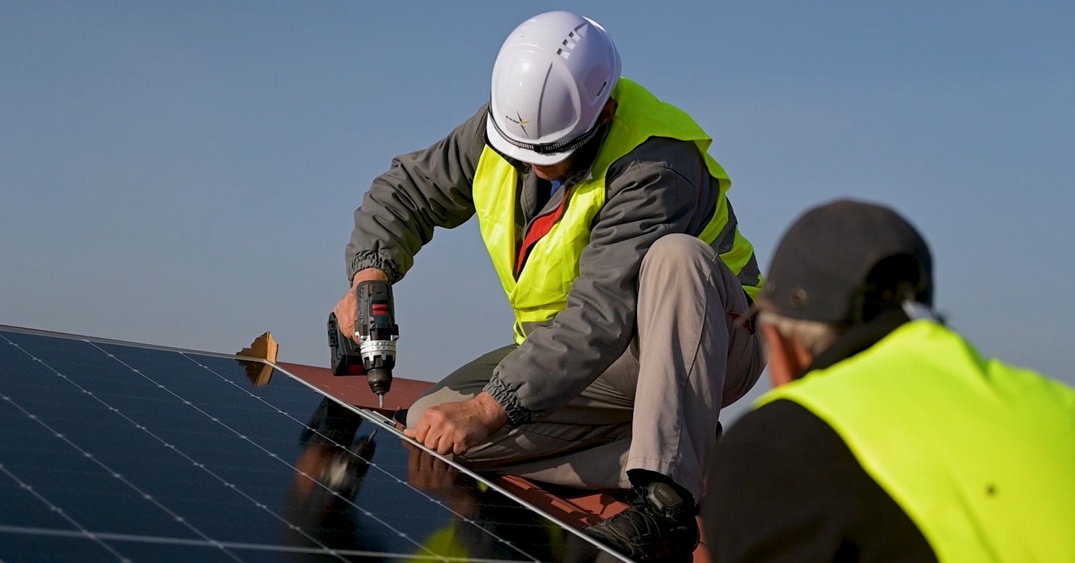Уште три училишта во Битола ќе добијат фотоволтаици – Општината лидер во искористување на обновливите извори на енергија